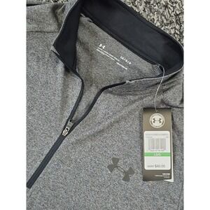 NWT Mens Under Armour 1/4 Zip Pullover Size Large Loose Fit Heatgear Gray